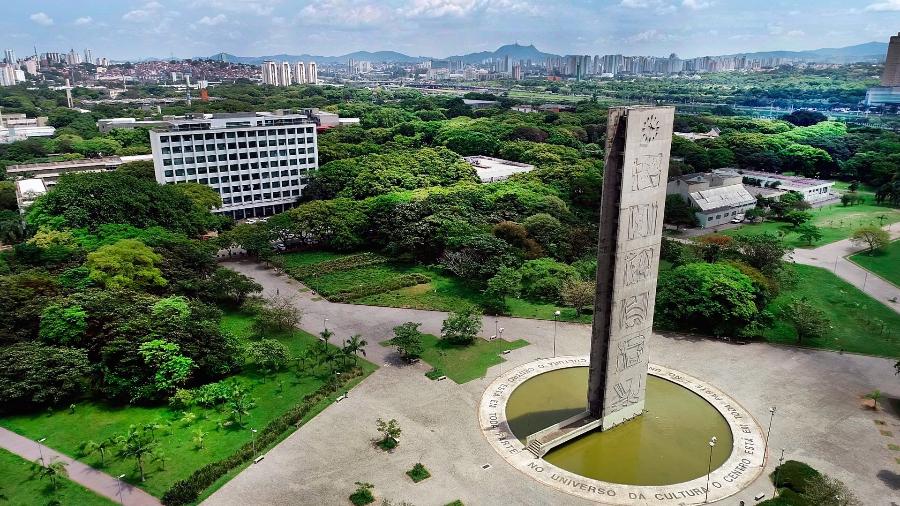 Praça do Relógio, no campus da capital da USP. Crédito: Agência USP.