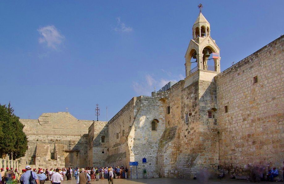 A Igreja ou Basílica da Natividade foi construída sobre o local em que Jesus nasceu e hoje é o segundo  lugar mais visitado na Terra Santa / Foto: Le Touriste