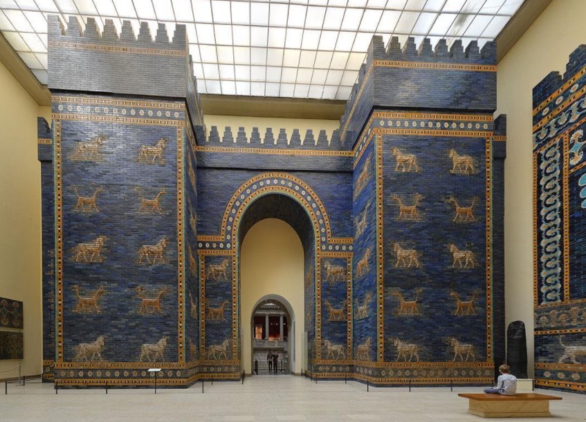 Portão de Ishtar original, no Museu de Pergamon, Berlim | Foto:  Radomir Vrbovsky/Wikimedia Commons