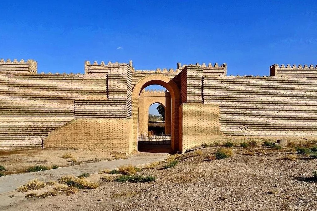 Ruínas restantes na Babilônia | Foto: Haider Al-Janabi/Wikimedia Commons