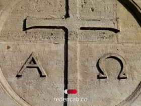 Por que Jesus é chamado de Alfa e Ômega